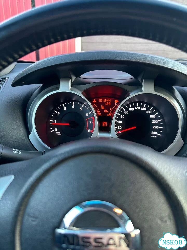 Nissan Juke 1.6 CVT, 2011, 102 000 км фото 10