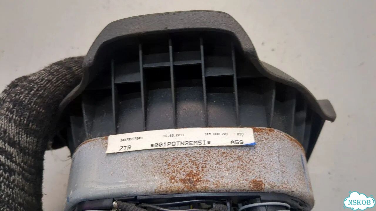 Подушка безопасности водителя Volkswagen Golf 6 фото 5