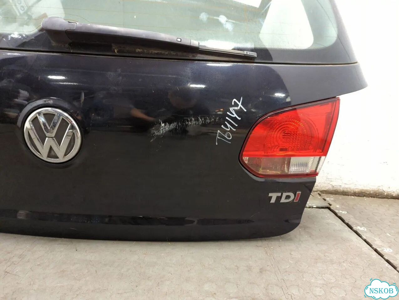 Крышка багажника Volkswagen Golf 6 фото 2