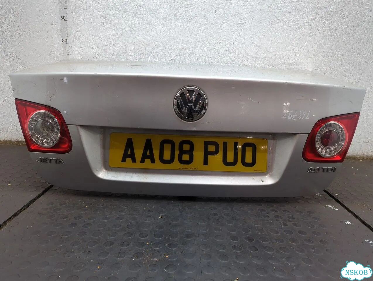 Крышка багажника Volkswagen Jetta 5 фото 1