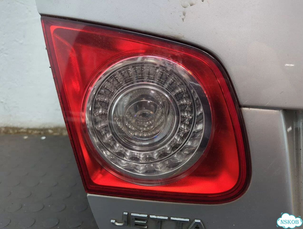 Крышка багажника Volkswagen Jetta 5 фото 9