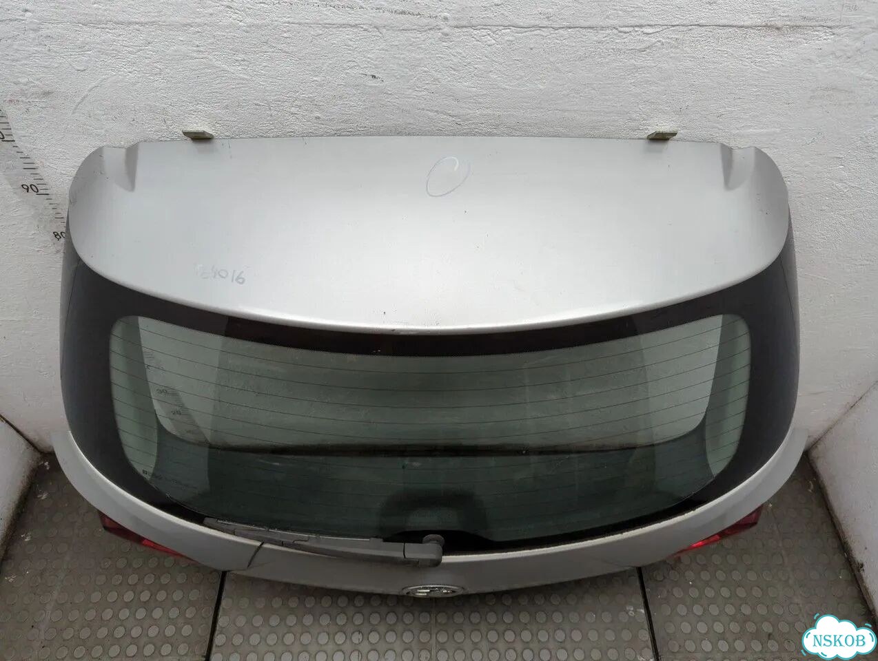 Крышка багажника Opel Astra J фото 7