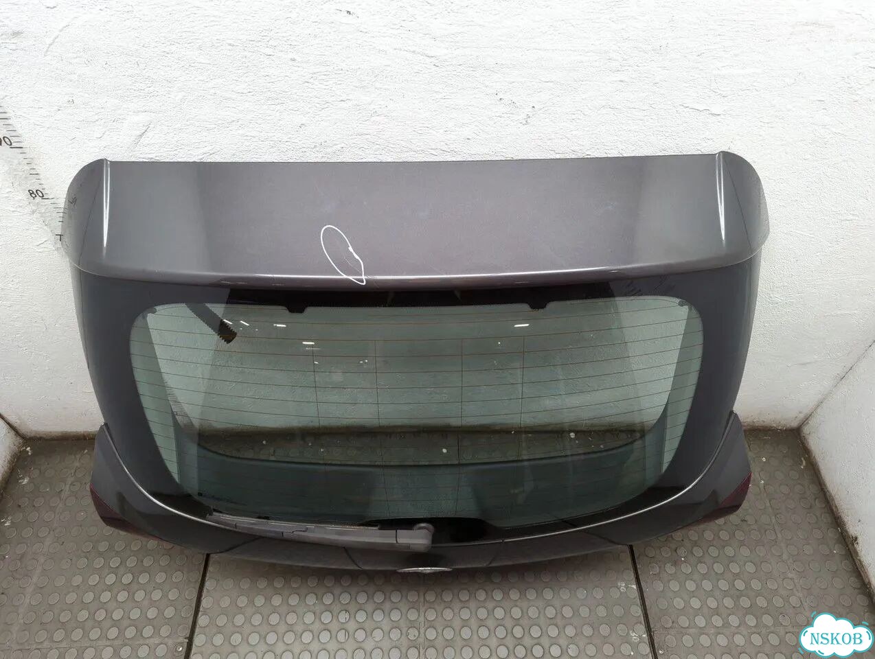 Крышка багажника Opel Astra J фото 6