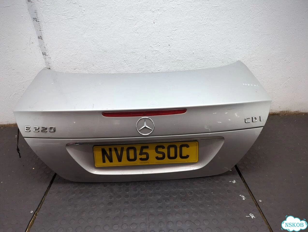 Крышка багажника Mercedes E W211 фото 1