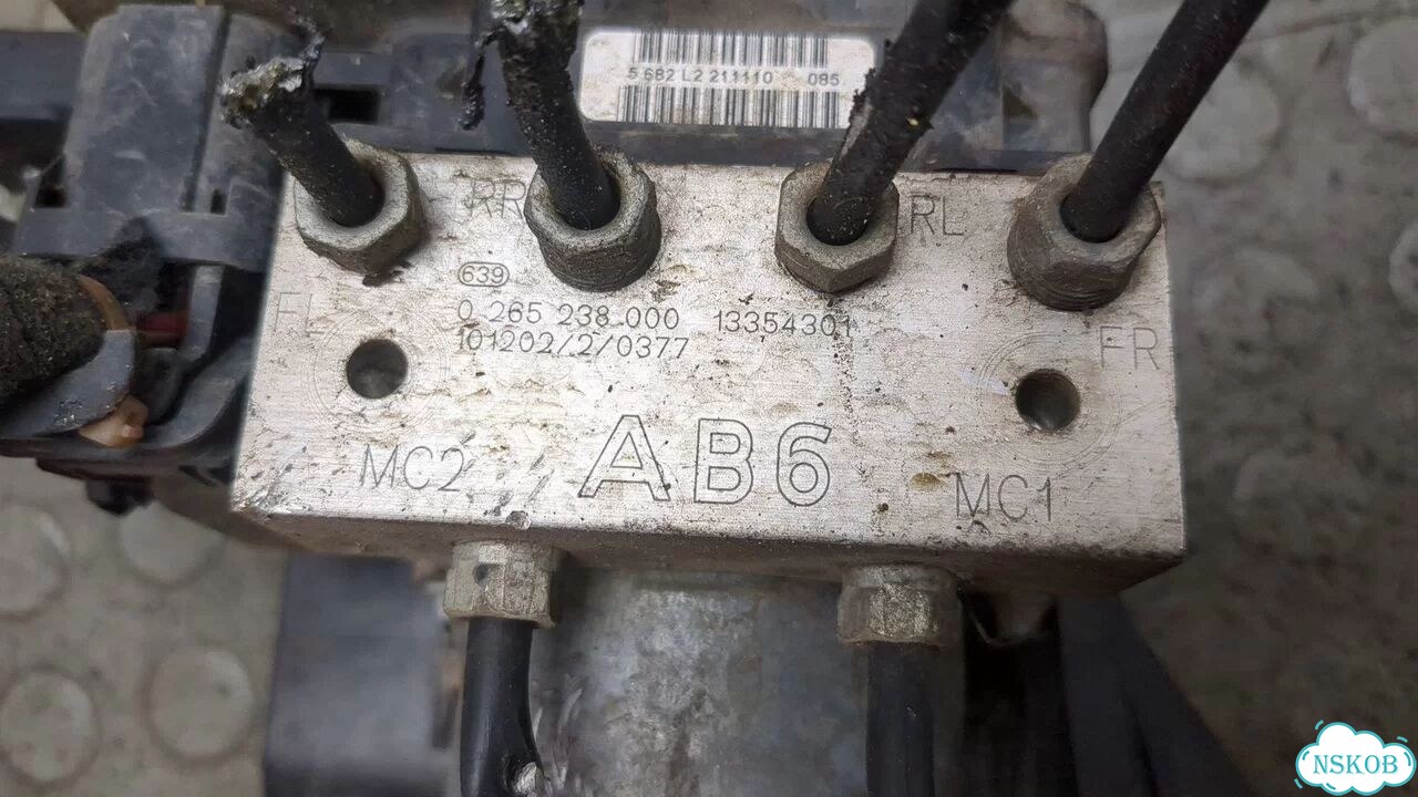Блок абс, насос Opel Meriva фото 4