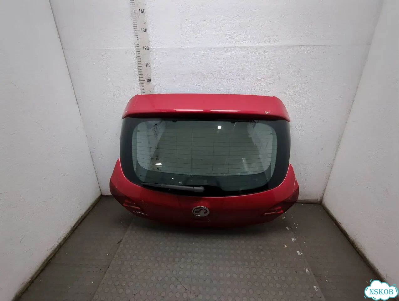 Крышка багажника Opel Astra J фото 1