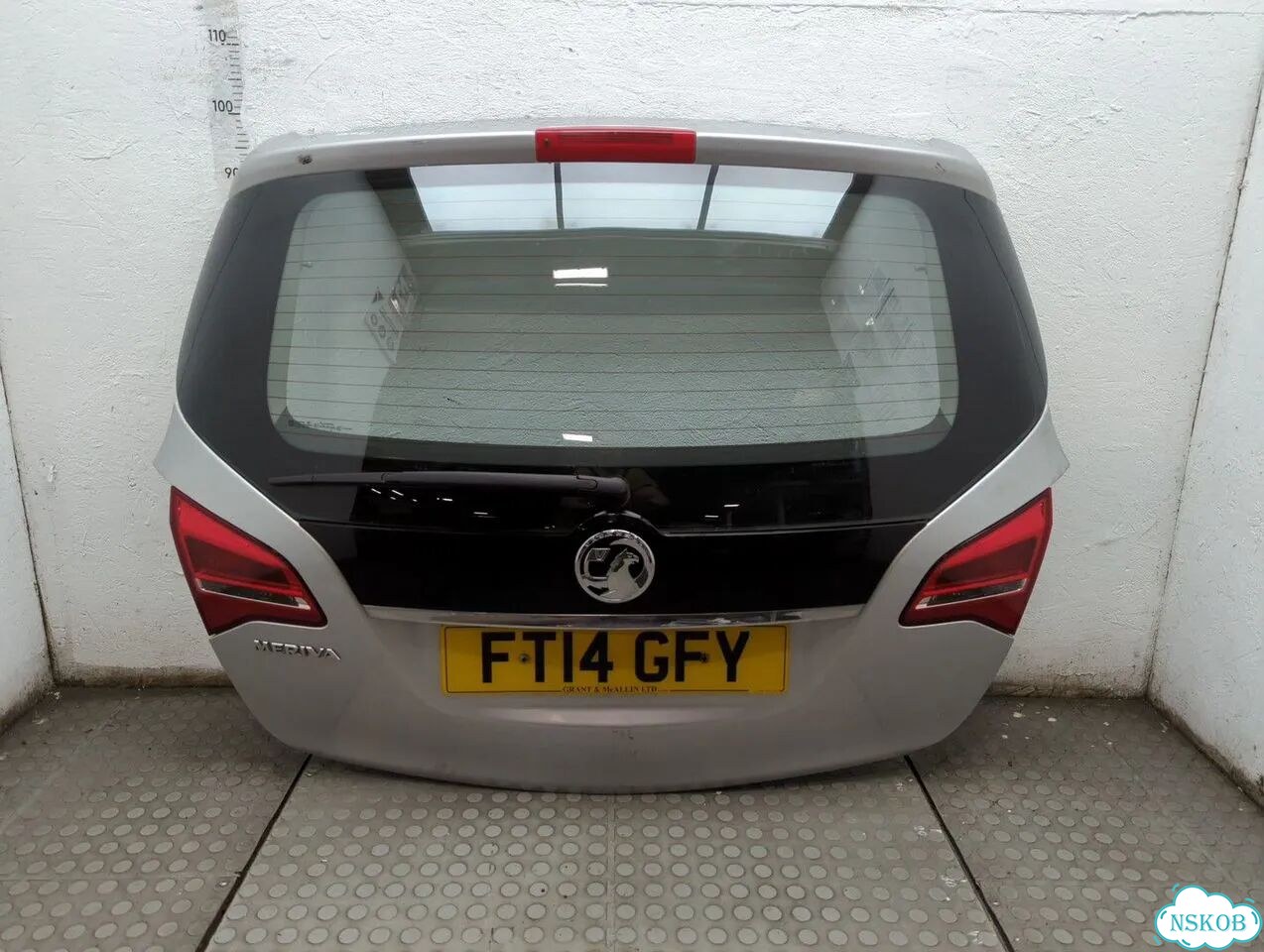 Крышка багажника Opel Meriva фото 1