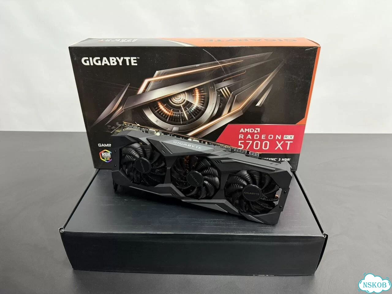 Видеокарта gigabyte RX 5700XT фото 1