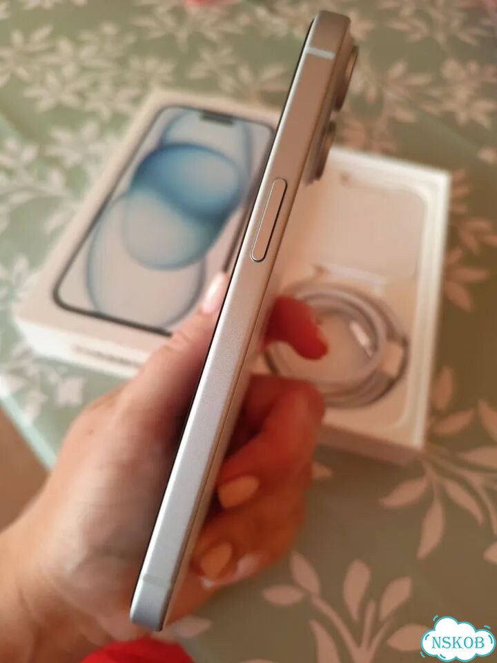 iPhone 15, 256 ГБ, 2 SIM фото 2