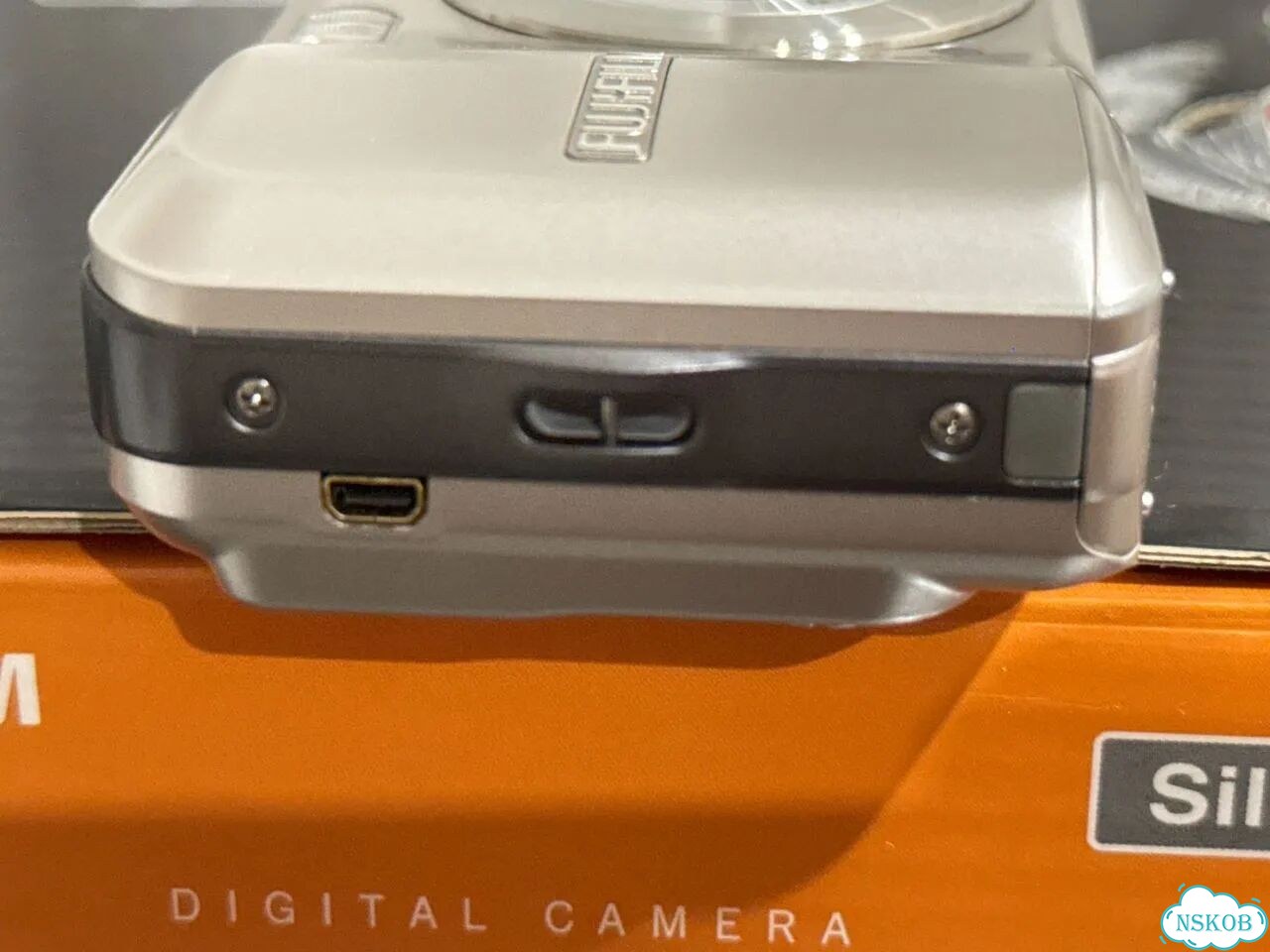 Fujifilm A100 фото 3