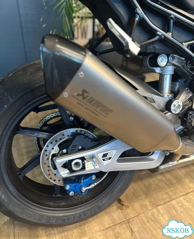 BMW M 1000 RR, 2025 фото 10