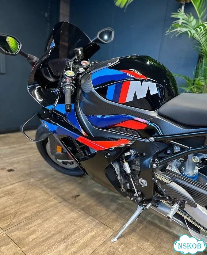 BMW M 1000 RR, 2025 фото 5