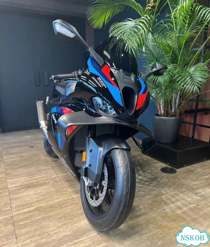 BMW M 1000 RR, 2025 фото 6