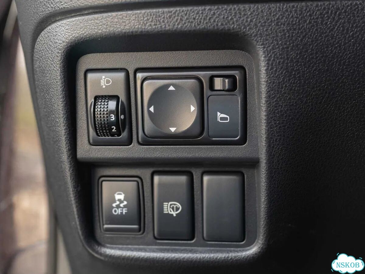 Nissan Juke 1.6 CVT, 2013, 199 438 км фото 16