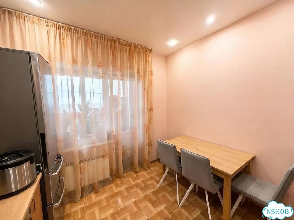 2-к. квартира, 42 м², 16/16 эт. фото 3