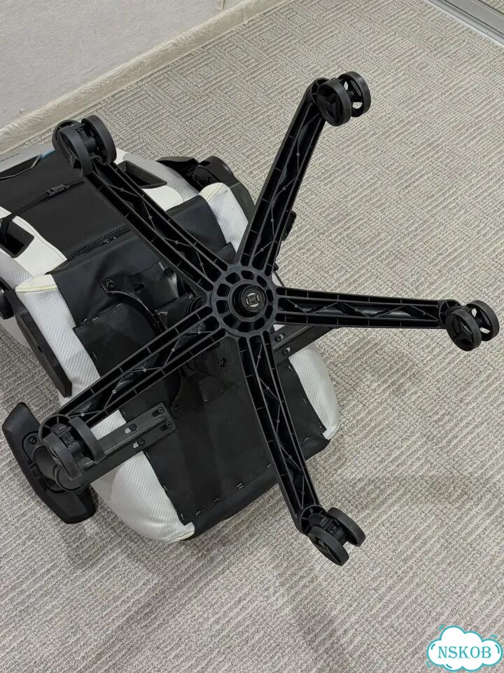 Игровое кресло Thunderx3 TCR фото 8