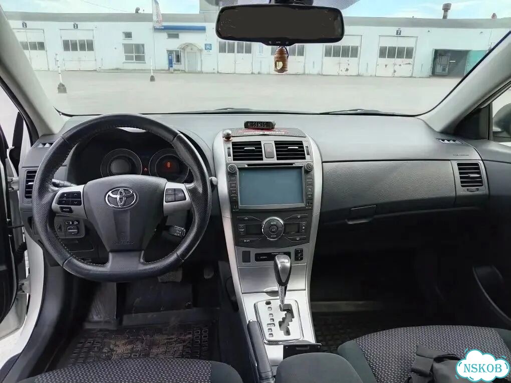 Toyota Corolla 1.8 AT, 2011, 155 000 км фото 7