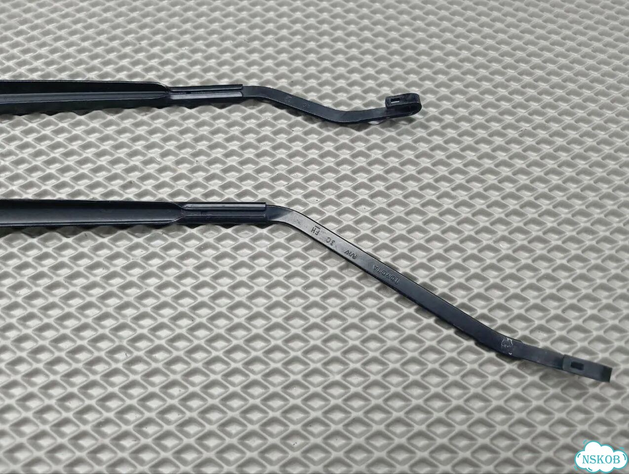 Поводок стеклоочистителя toyota nadia ACN10 1azfse фото 7