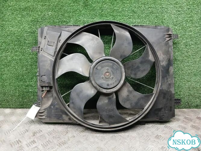 Диффузор радиатора Mercedes-Benz C-Class 271860 271950 651924 272988 651912 W204 W212 A207 X204 фото 1