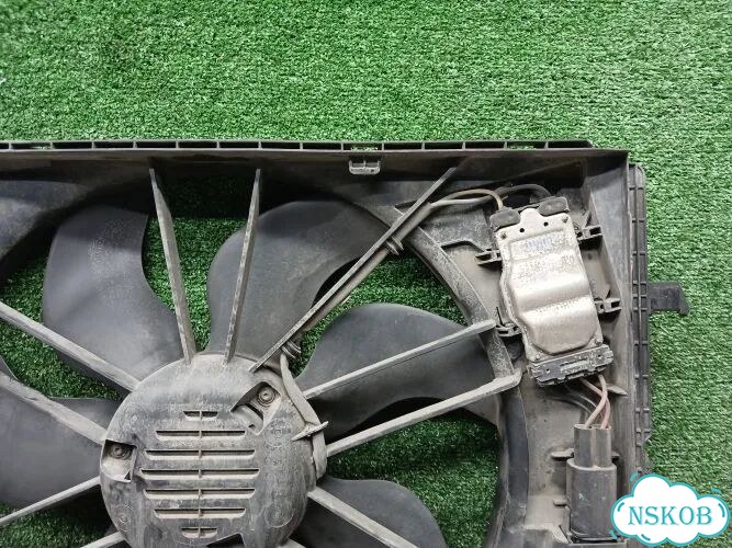 Диффузор радиатора Mercedes-Benz C-Class 271860 271950 651924 272988 651912 W204 W212 A207 X204 фото 9