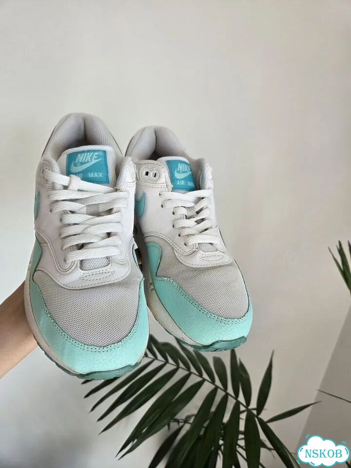 Кроссовки женские Nike air фото 2