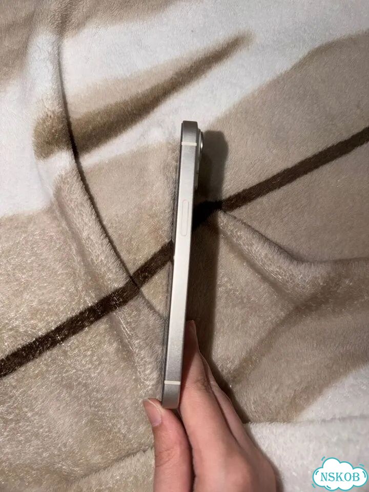 iPhone 14, 256 ГБ, SIM + eSIM фото 4