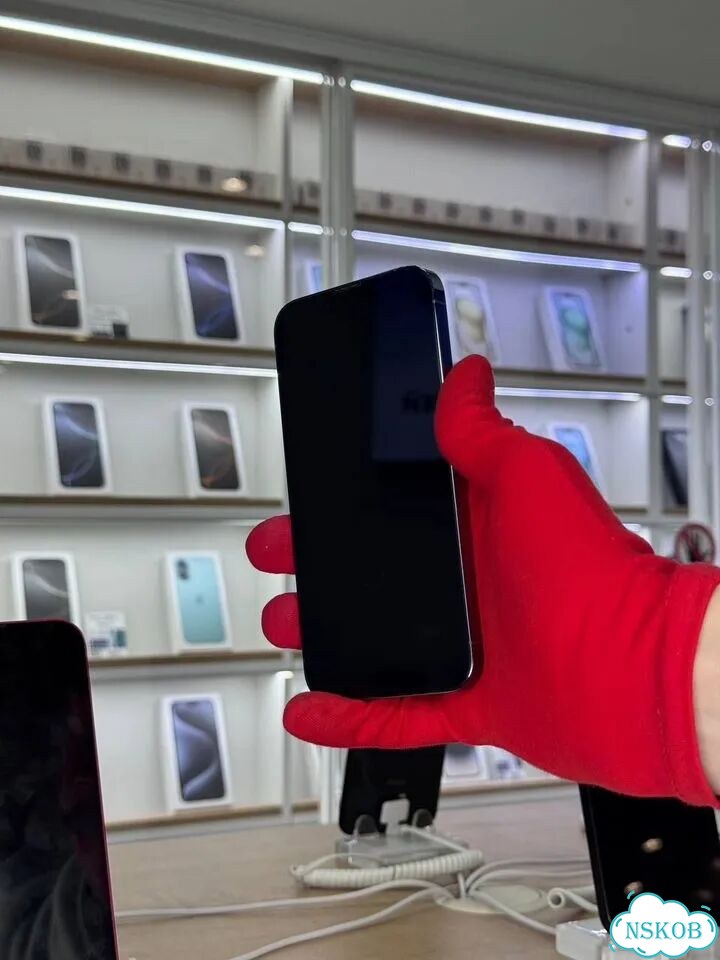 iPhone 13 Pro, 256 ГБ фото 2
