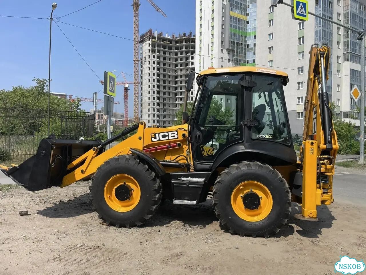 Экскаватор-погрузчик JCB 3CX Super Sitemaster, 2011 фото 3