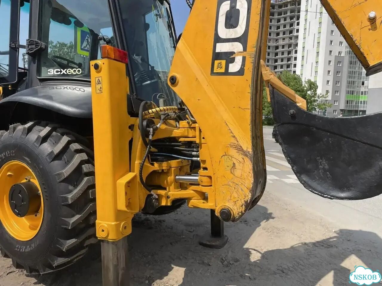 Экскаватор-погрузчик JCB 3CX Super Sitemaster, 2011 фото 5