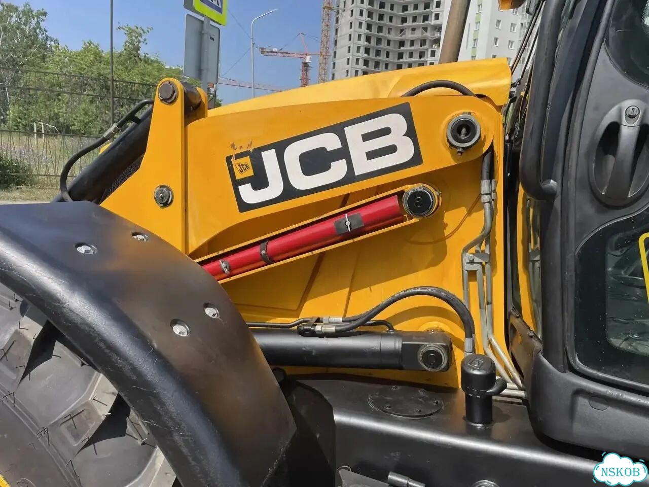 Экскаватор-погрузчик JCB 3CX Super Sitemaster, 2011 фото 7