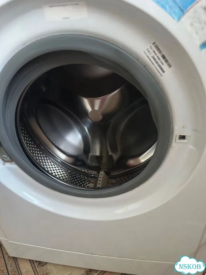 Стиральная машина indesit на запчасти фото 2