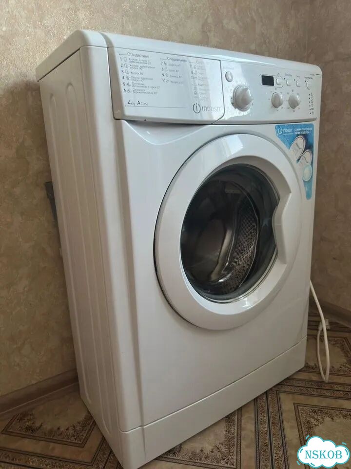 Стиральная машина indesit на запчасти фото 3