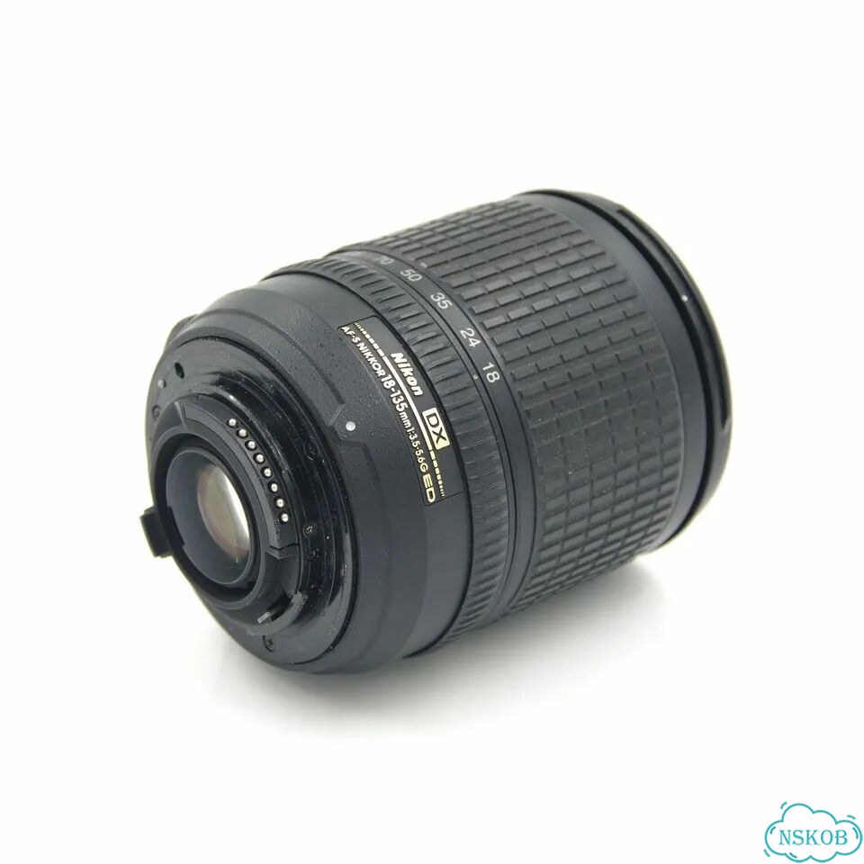 Nikon AF-S 18-135mm f/3.5-5.6 IF-ED DX состояние 4 фото 4