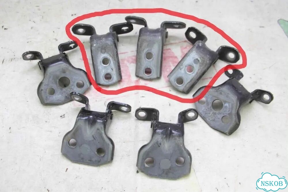 Петля дверная (комплект) Toyota Harrier MCU15 фото 4