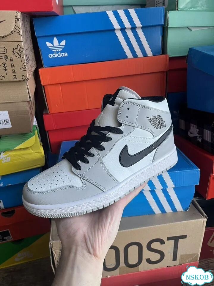Кросовки Nike Adidas Bape Puma одним лотом фото 4