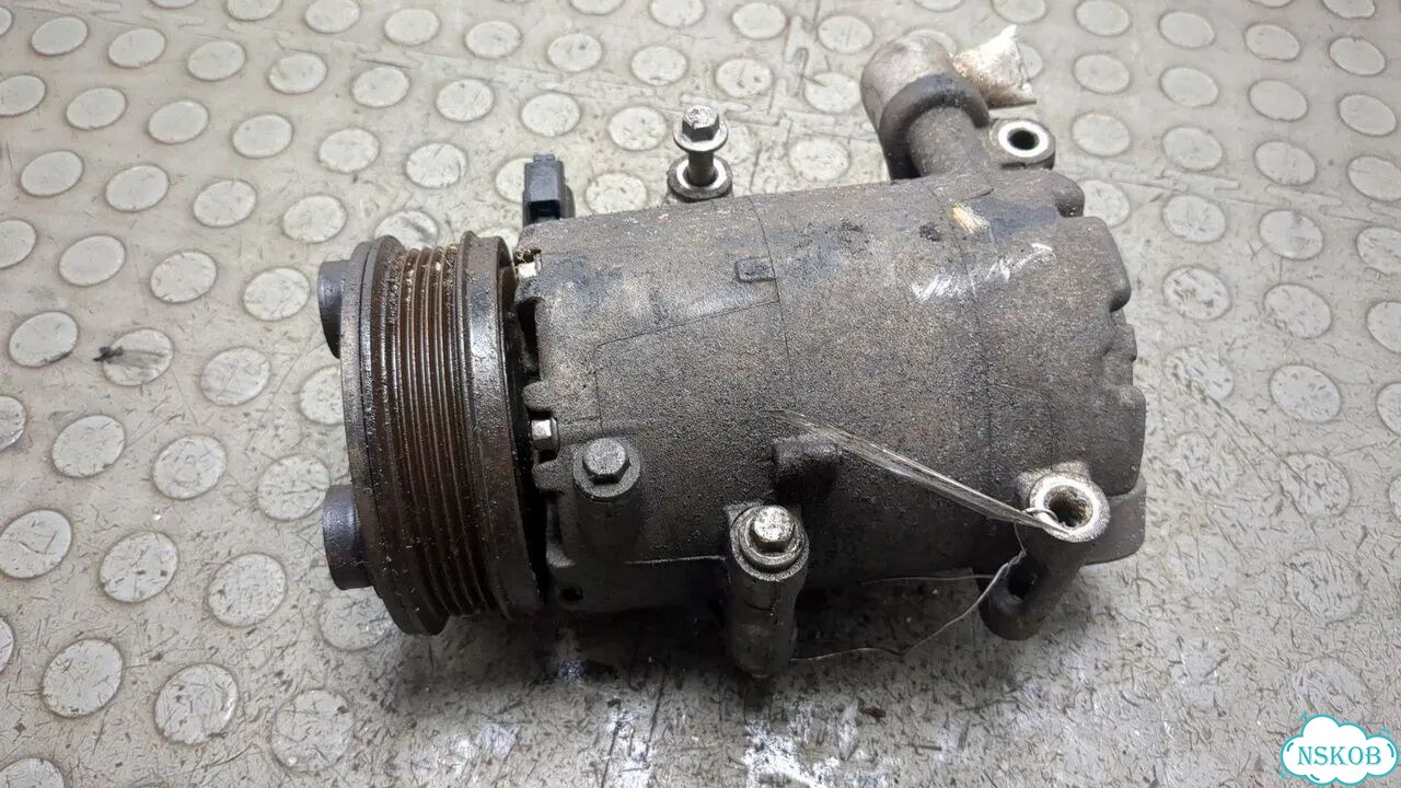 Компрессор кондиционера Ford Focus 2 фото 1