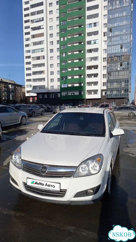 Opel Astra 1.8 AT, 2012, 136 000 км фото 1