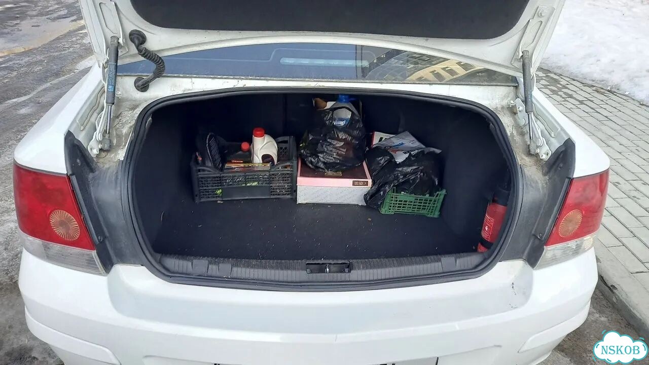 Opel Astra 1.8 AT, 2012, 136 000 км фото 5