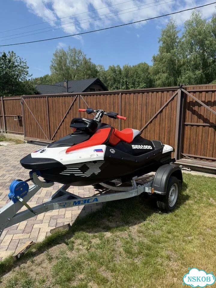 BRP Sea-Doo Spark Trixx 2UP 90, 2024 фото 1