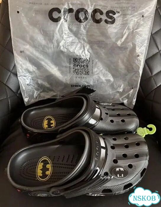 Crocs batman фото 1
