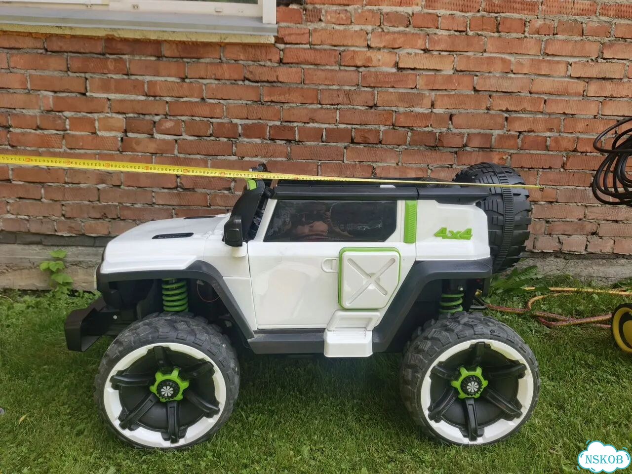 Детский электромобиль jeep wrangler фото 2