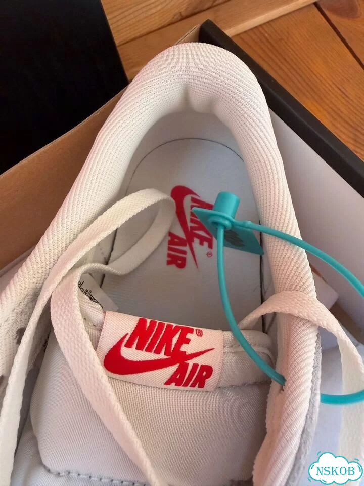 Кеды nike air jordan 1 retro low OG фото 3