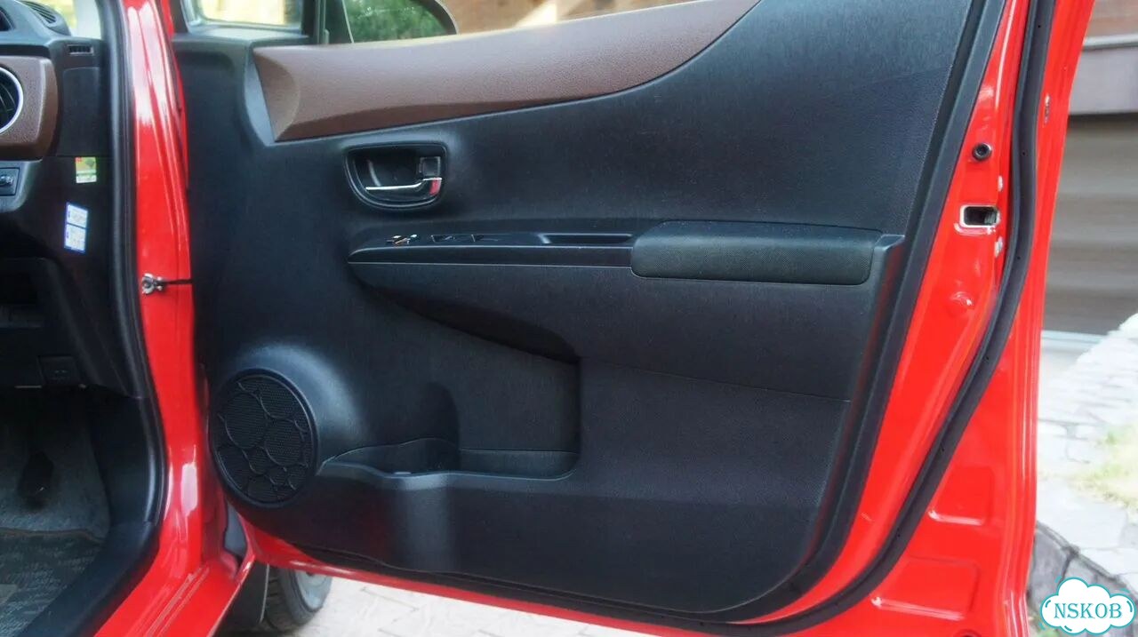 Toyota Vitz 1.0 CVT, 2012, 100 000 км фото 19