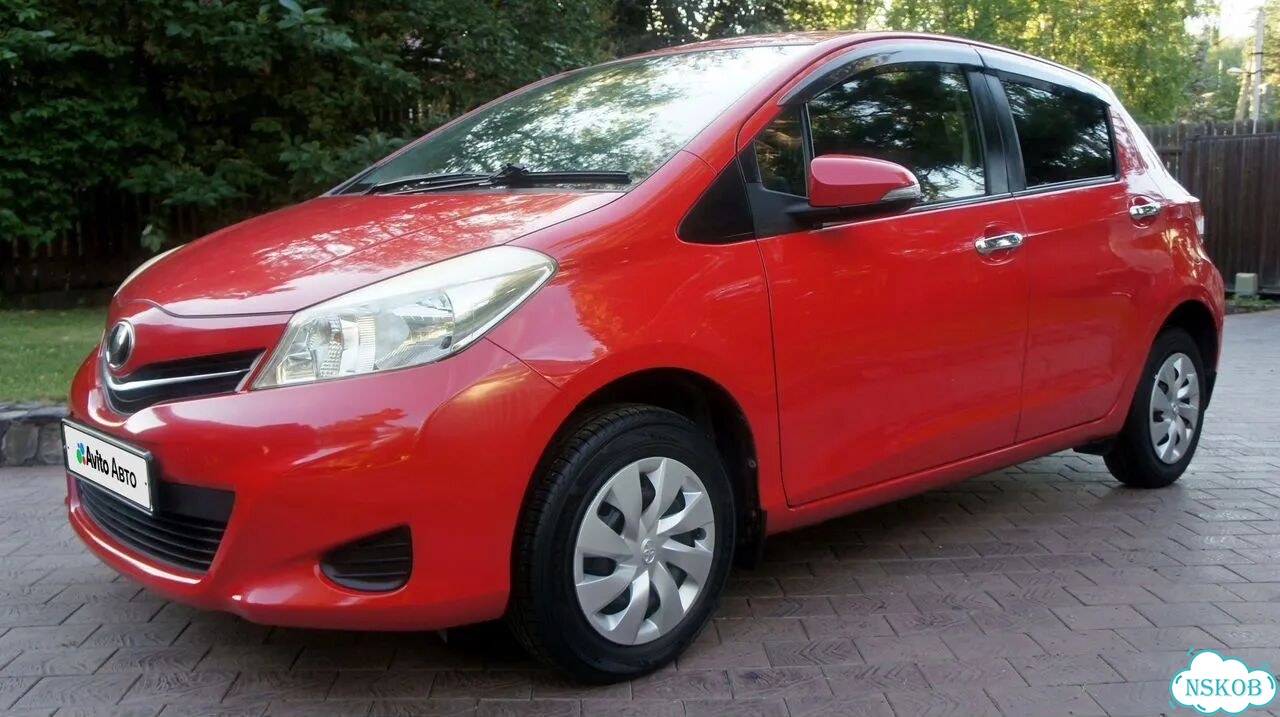 Toyota Vitz 1.0 CVT, 2012, 100 000 км фото 2