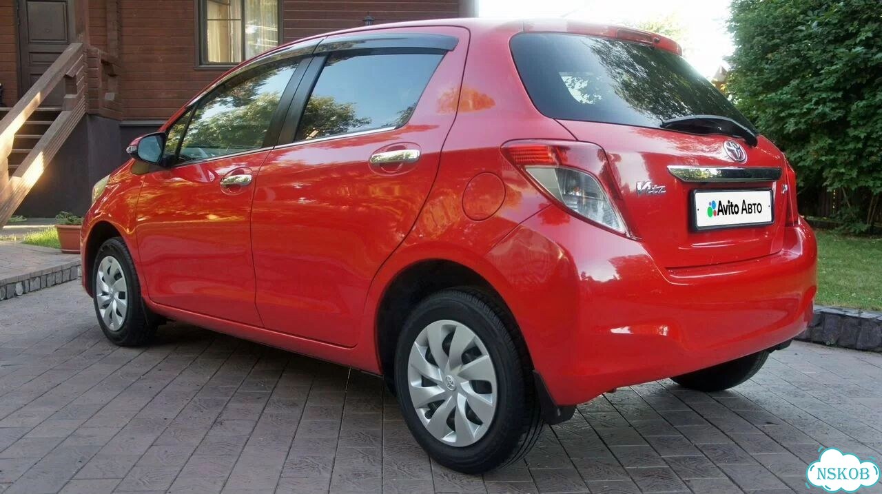 Toyota Vitz 1.0 CVT, 2012, 100 000 км фото 3