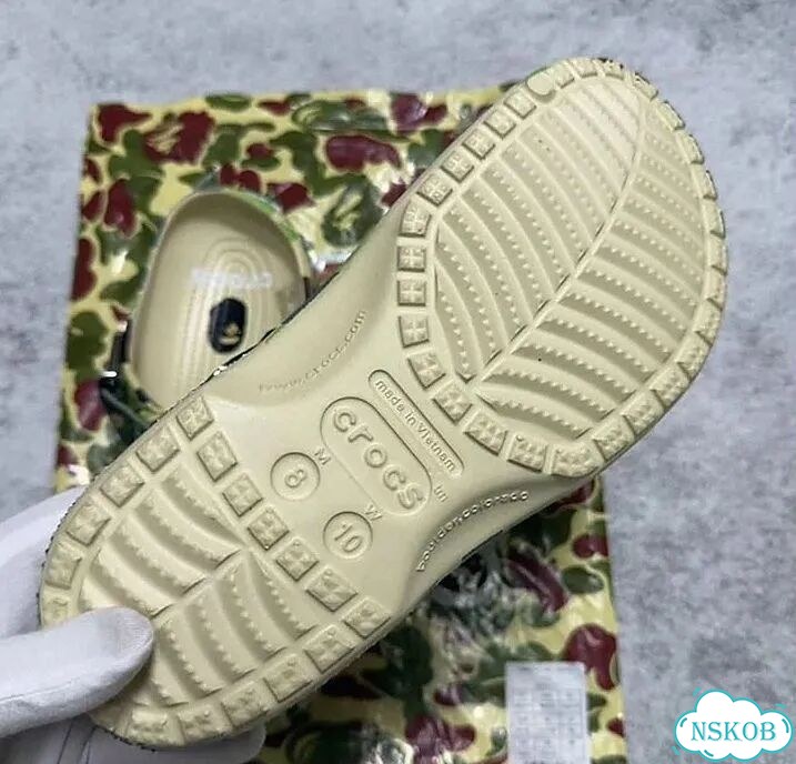 Crocs x bape фото 5