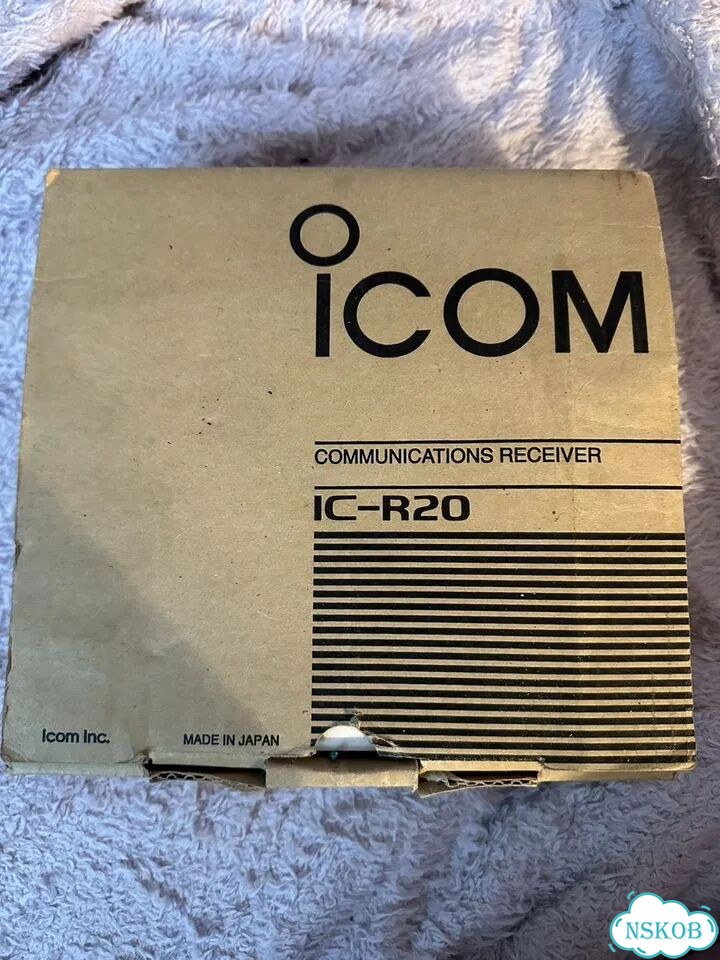 Сканирующий приемник Icom IC-R20 фото 2