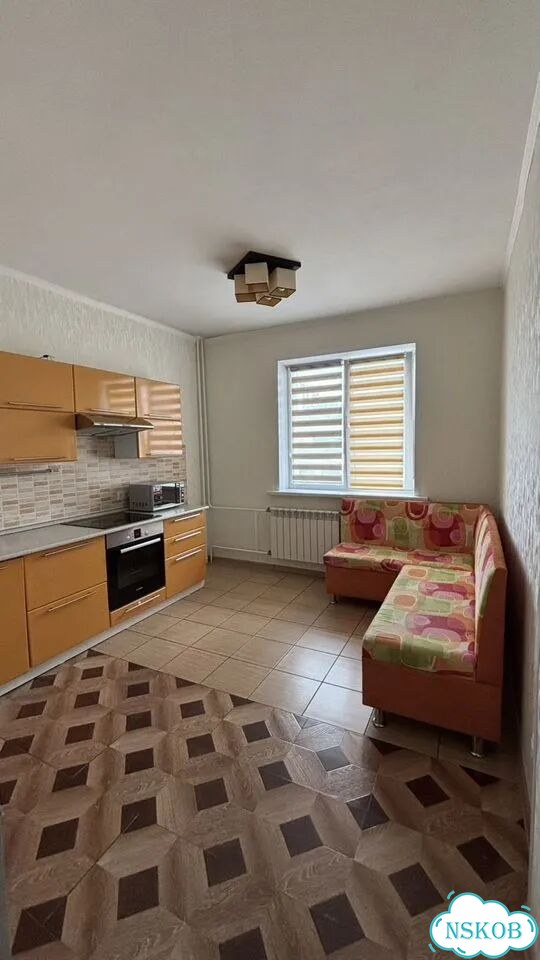 1-к. квартира, 37 м², 1/17 эт. фото 2