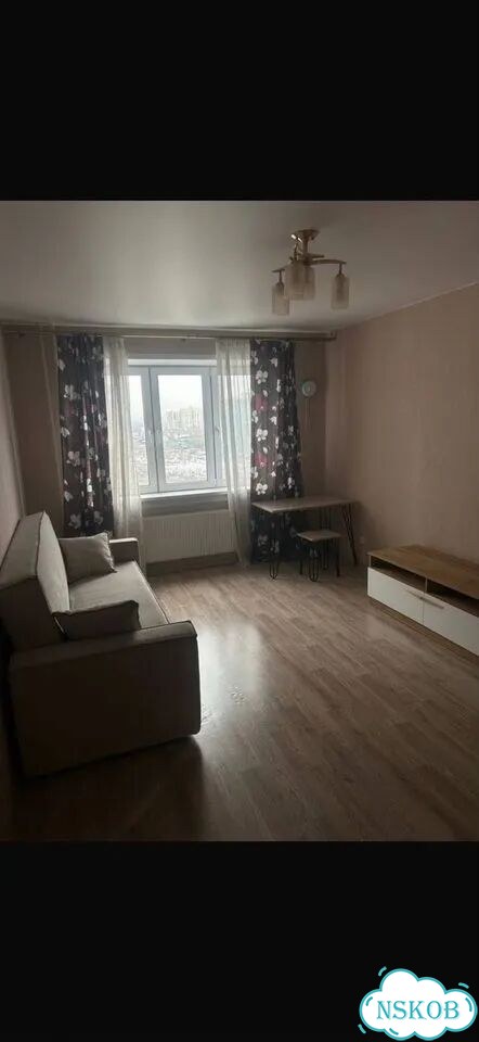 1-к. квартира, 42 м², 7/21 эт. фото 2
