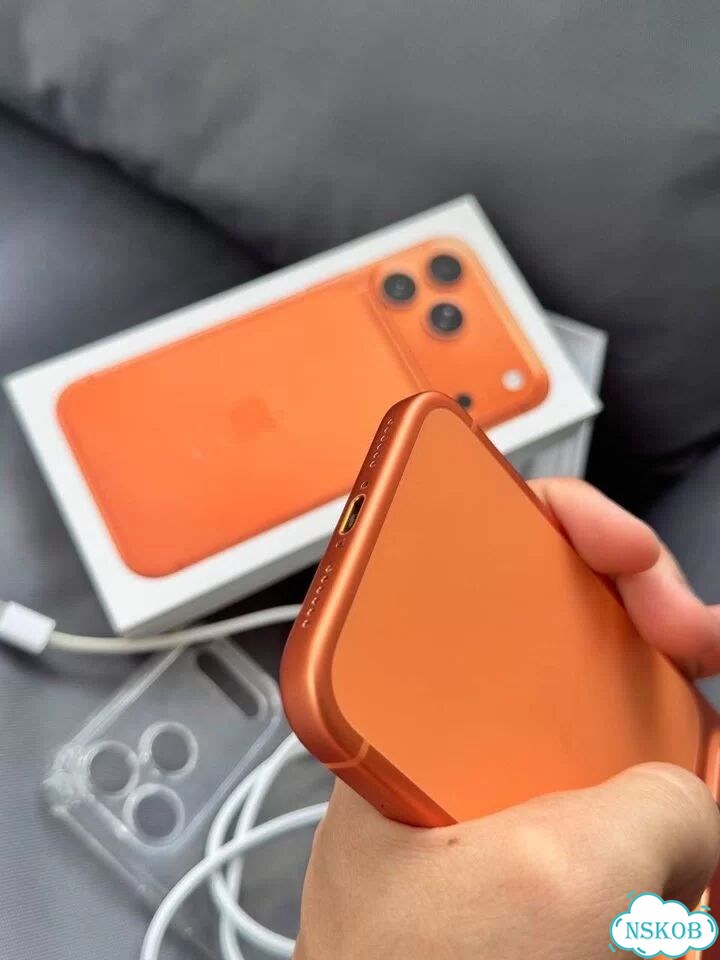 iPhone 17 Pro Max, 256 ГБ, SIM + eSIM фото 2